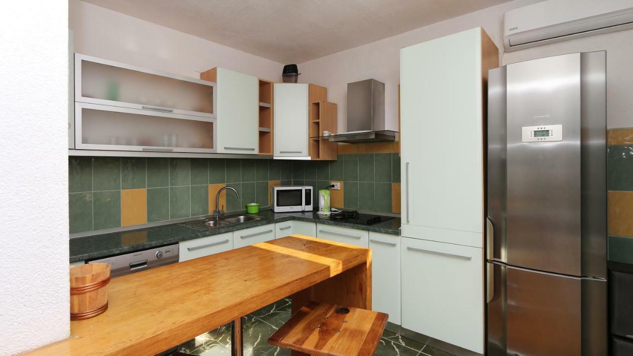 House Lipo Hotel Makarska Eksteriør billede