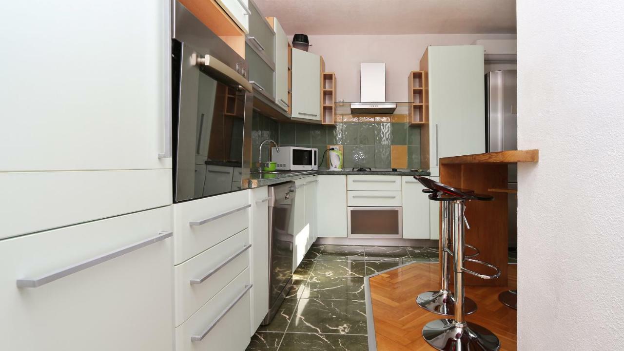 House Lipo Hotel Makarska Eksteriør billede